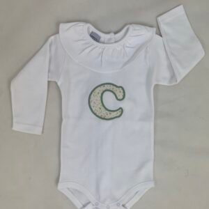 Body cuello volante con inicial